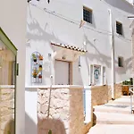 Domus Santi Medici 4*